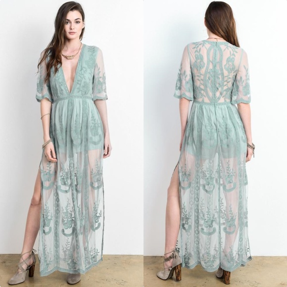 Dresses & Skirts - ‘Amelia’ Lace Maxi Dress.